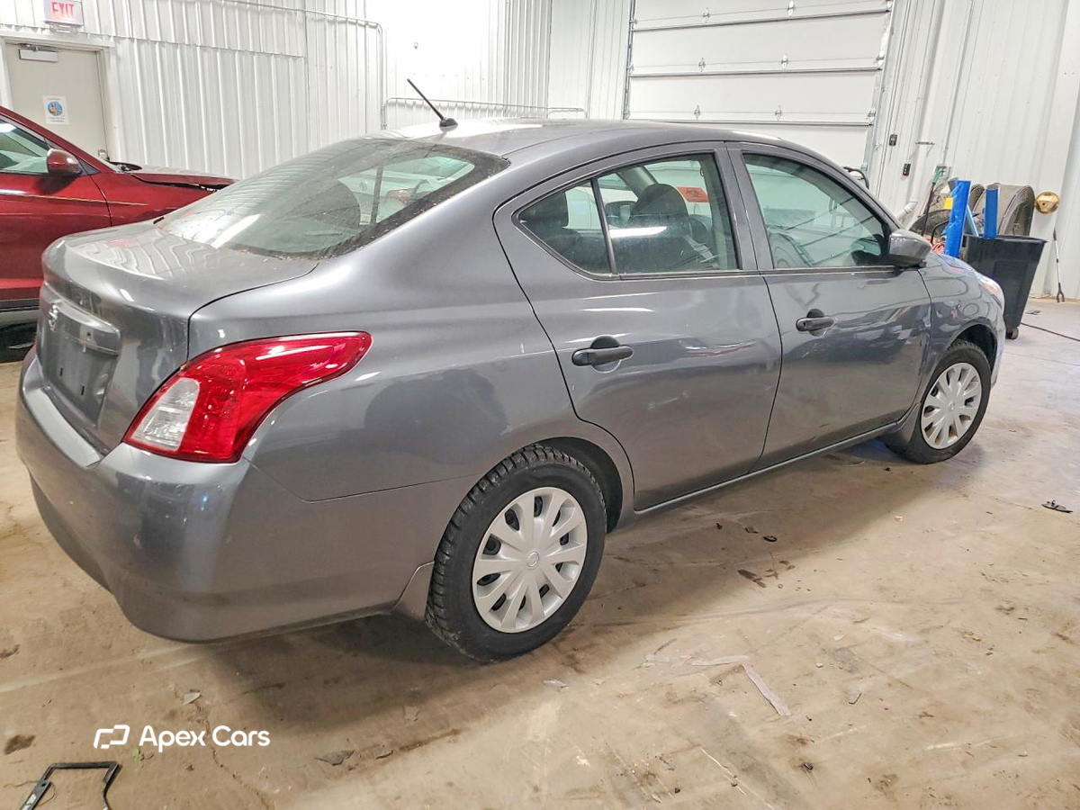 Nissan Versa 2018