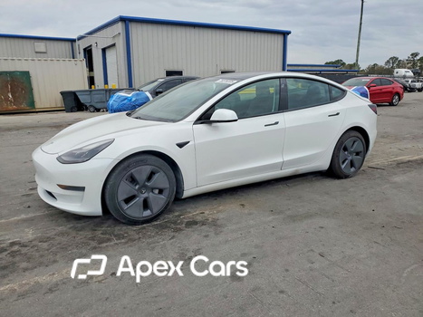 Tesla Model 3 2021 - Image 1 of 13