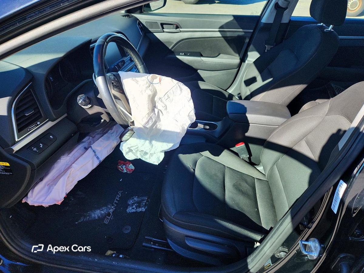 Hyundai Elantra 2018