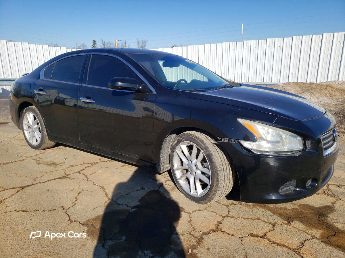 Nissan Maxima 2014