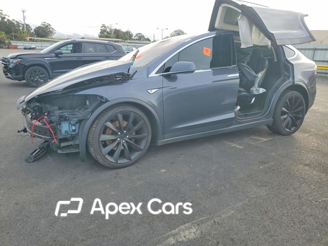 Tesla Model X 2016 - Image 1 of 13