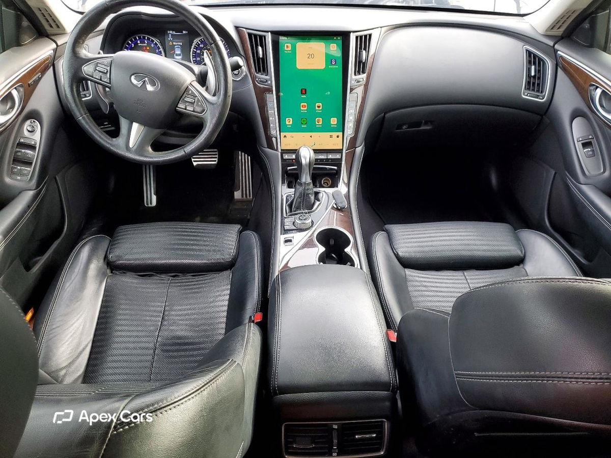 Infiniti Q50 2015