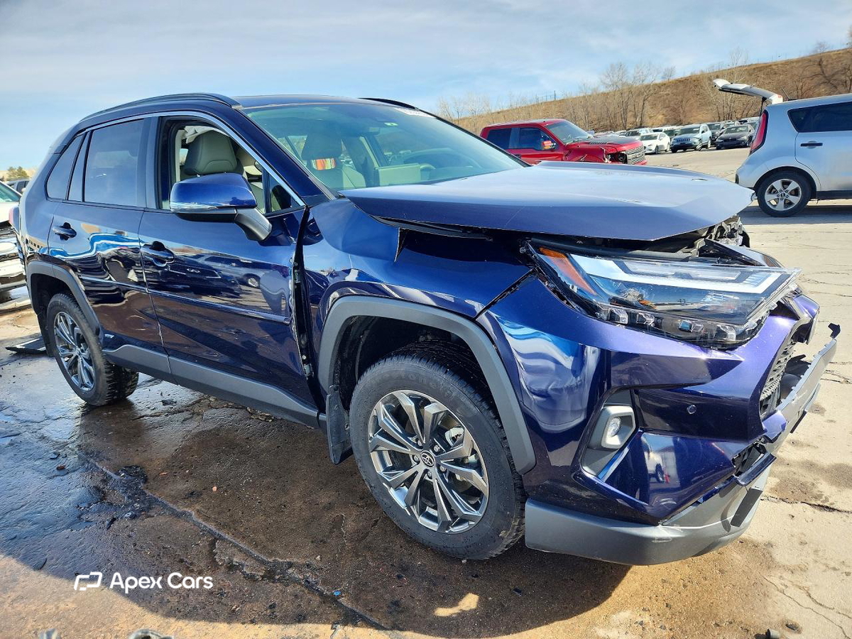 Toyota RAV 4 2025