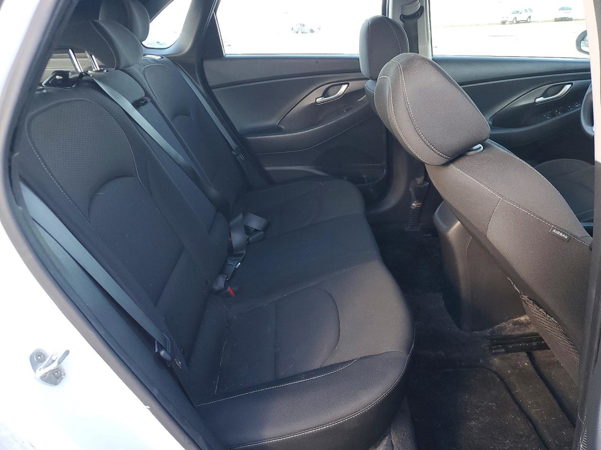 Hyundai Elantra 2018