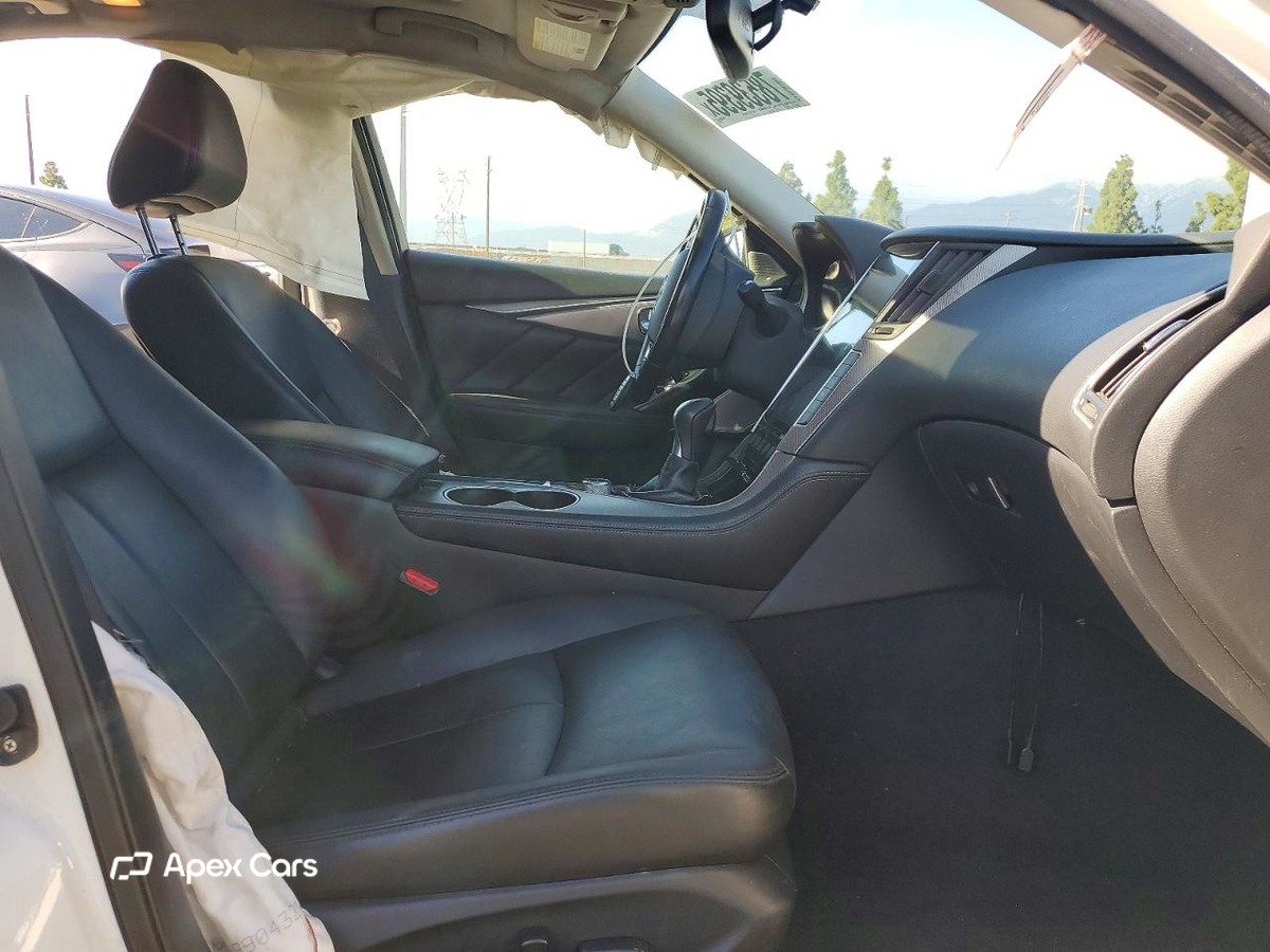Infiniti Q50 2017