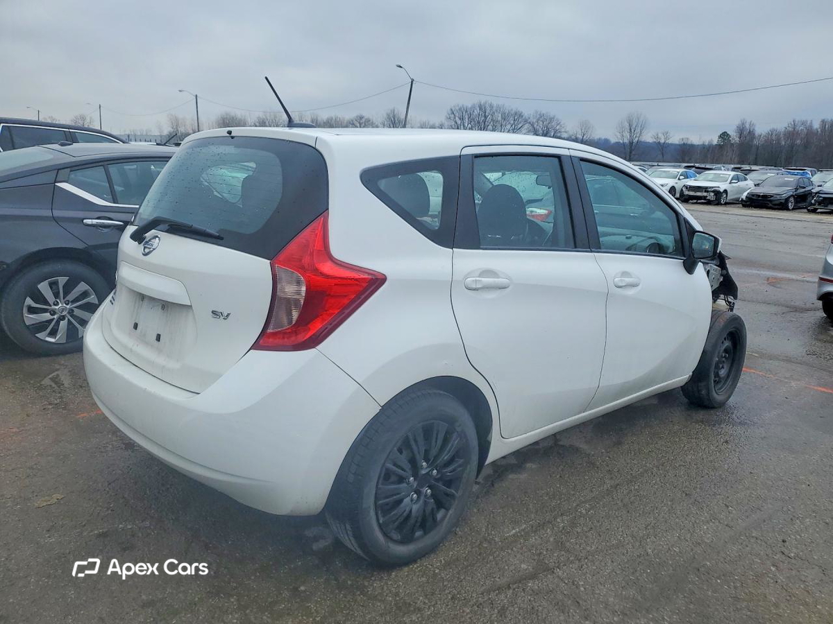 Nissan Versa 2016