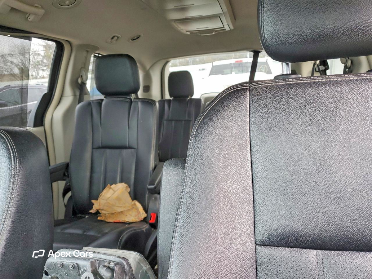 Chrysler Voyager 2015