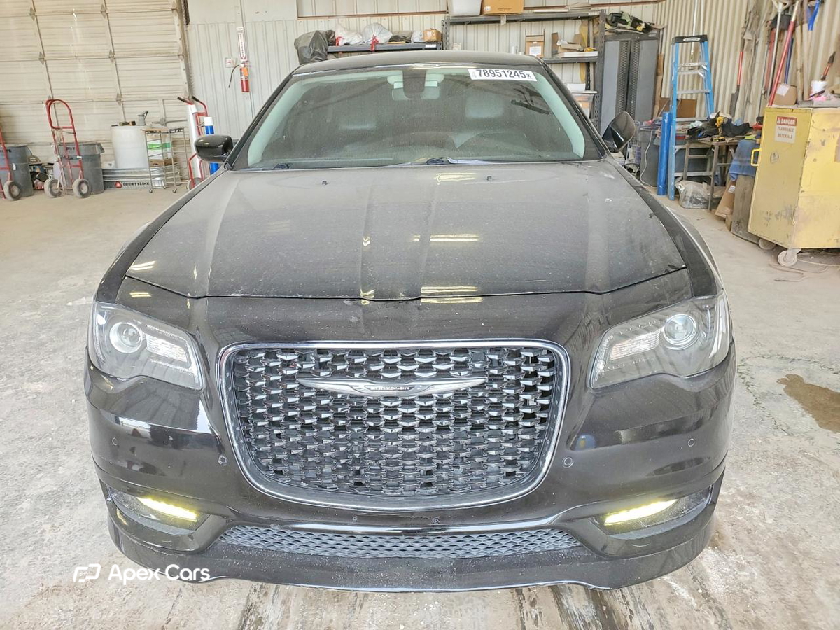 Chrysler 300 2023