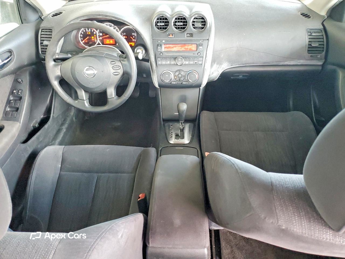 Nissan Altima 2011