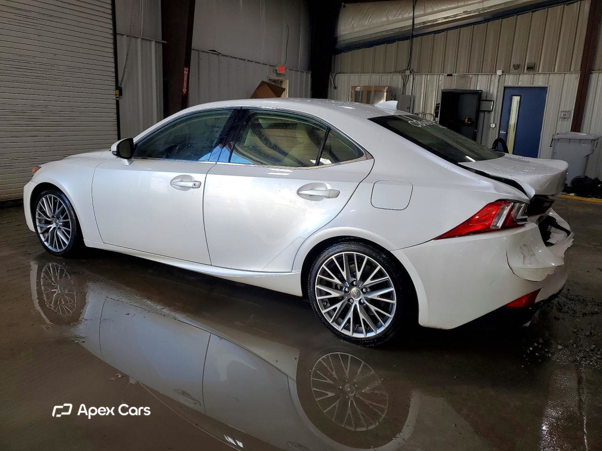 Lexus IS 2016