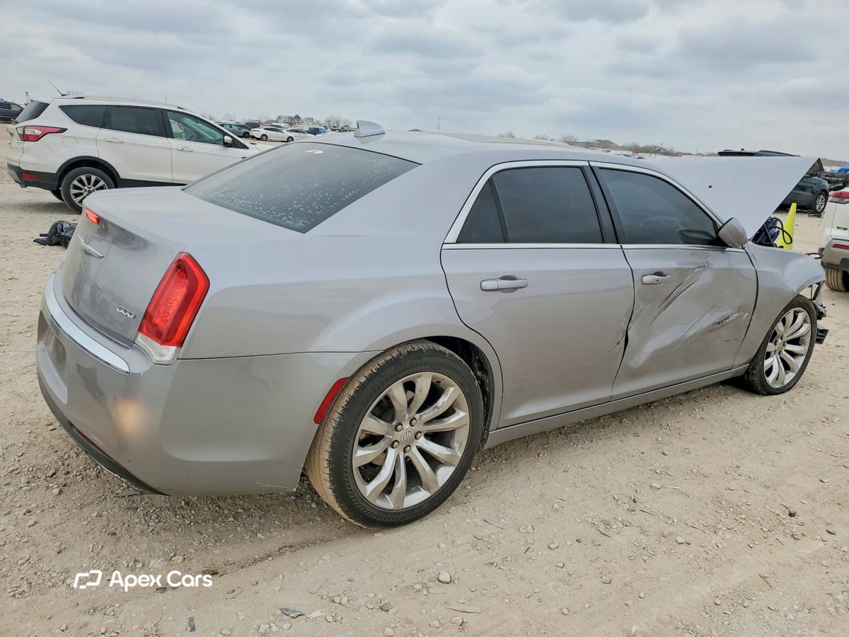 Chrysler 300 2016