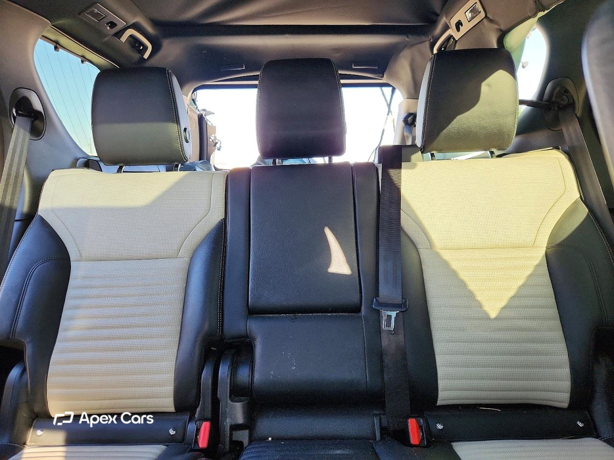Land Rover Discovery 2022