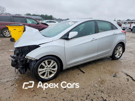 Hyundai Elantra 2013 - Image 1 of 13