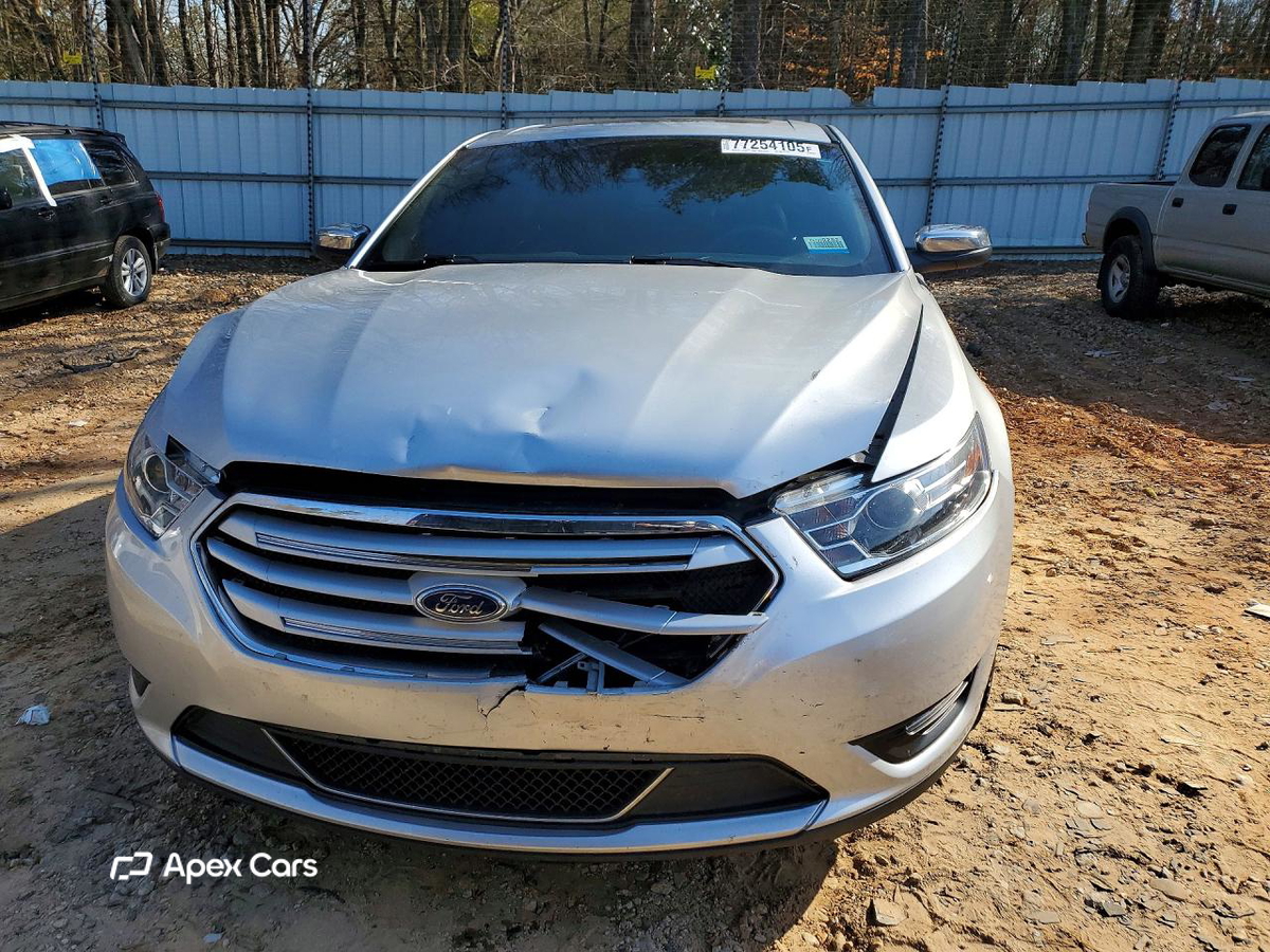 Ford Taurus 2017