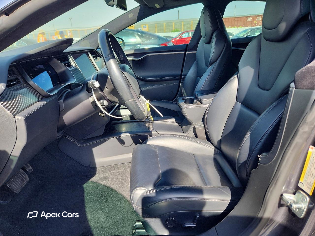 Tesla Model S 2018