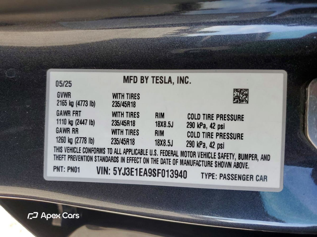 Tesla Model 3 2025