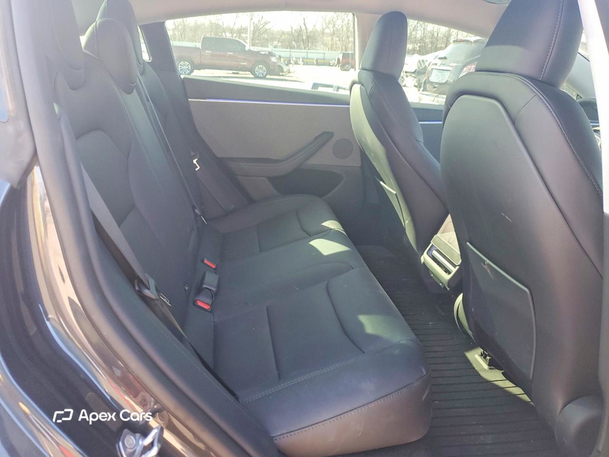 Tesla Model 3 2025