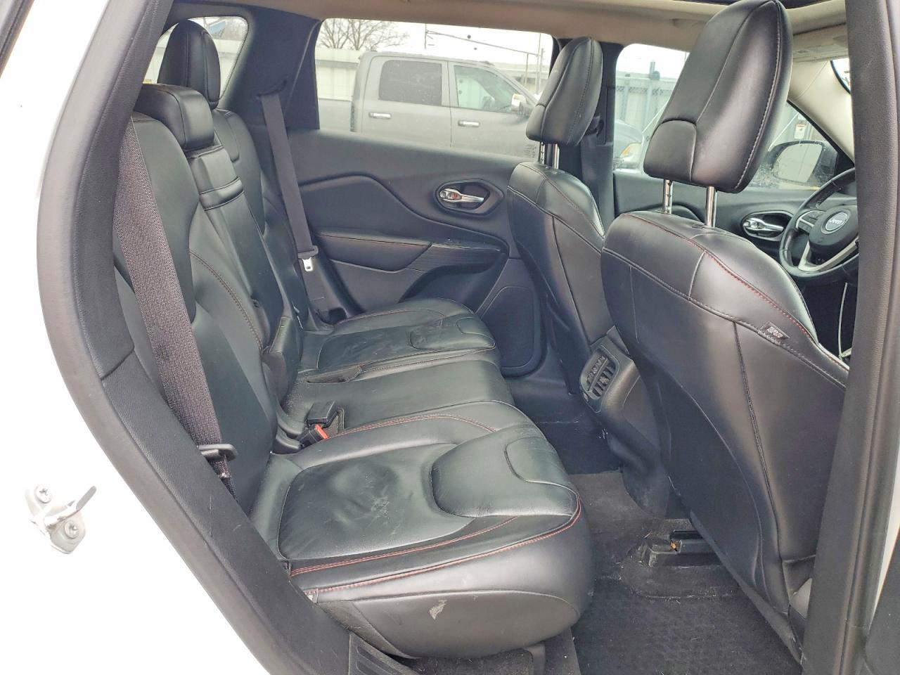 Jeep Cherokee 2016