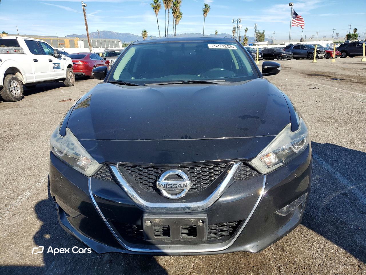 Nissan Maxima 2018