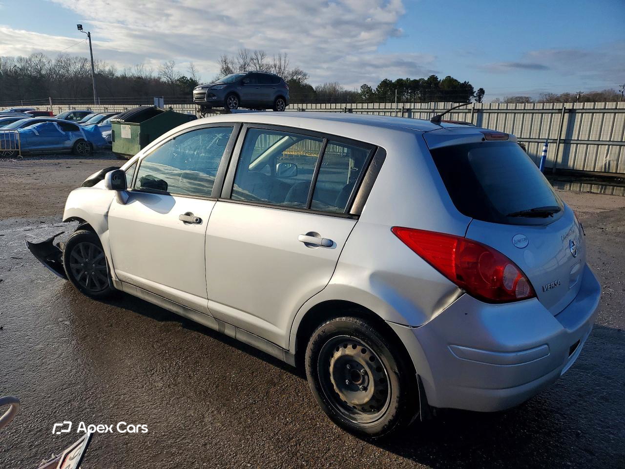 Nissan Versa 2011