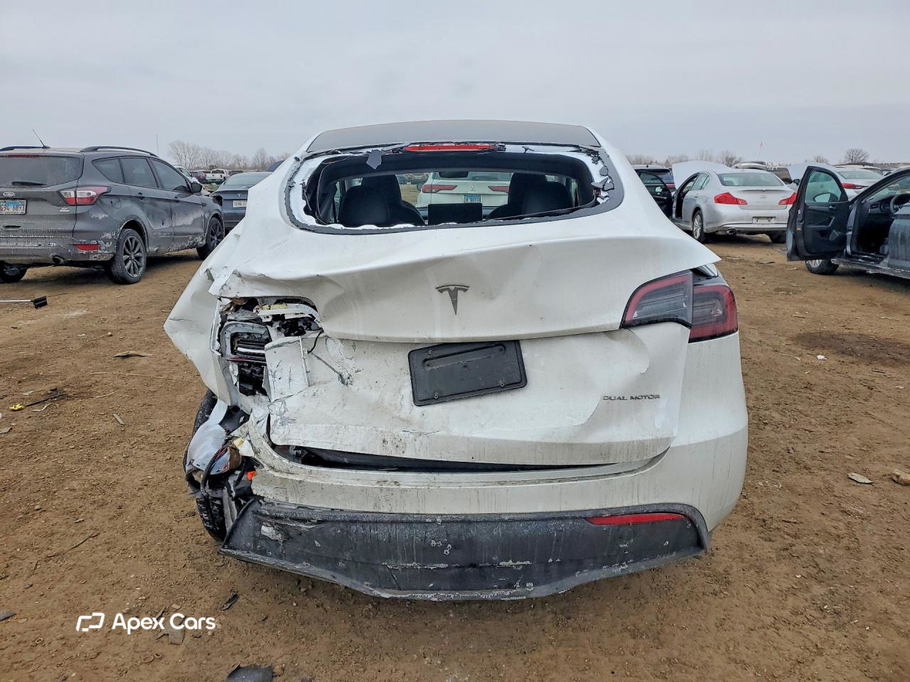 Tesla Model Y 2023