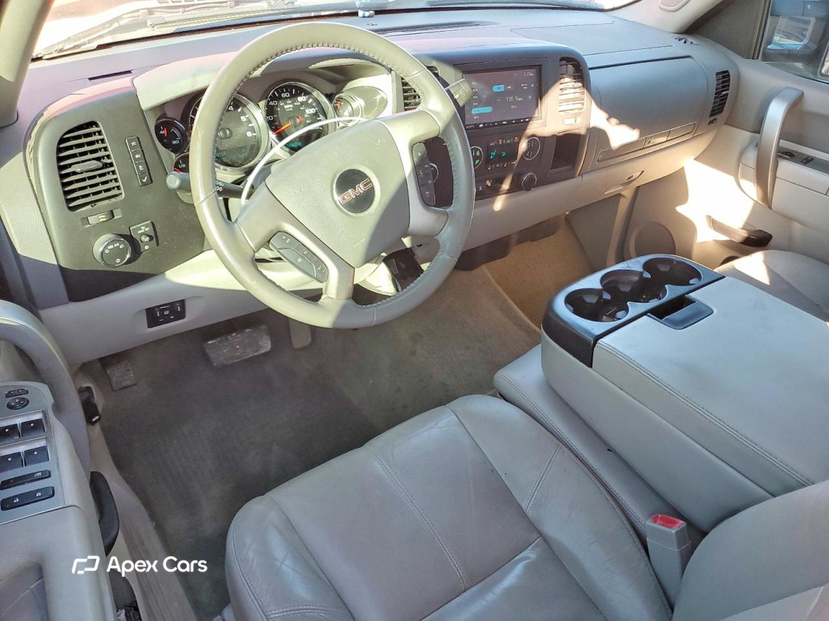 GMC Sierra 2011