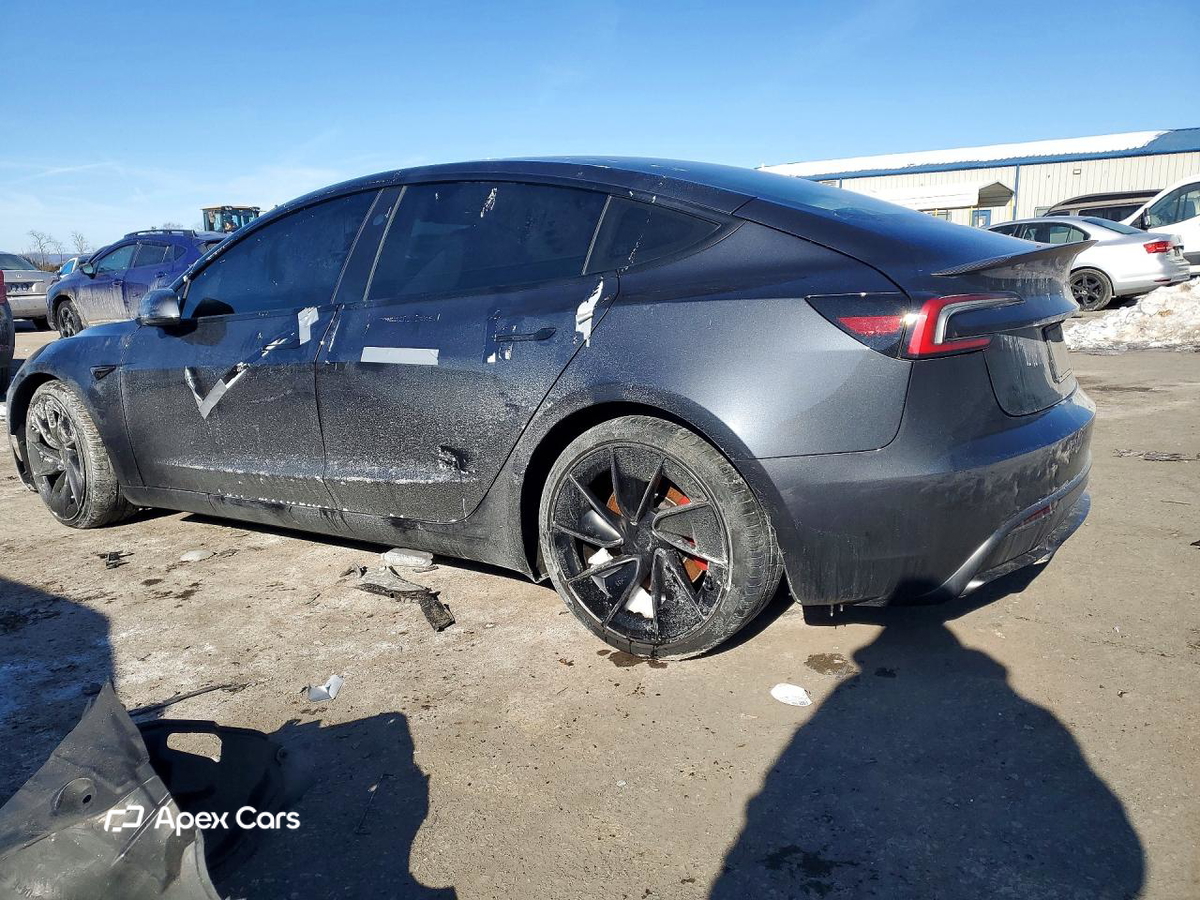 Tesla Model 3 2024