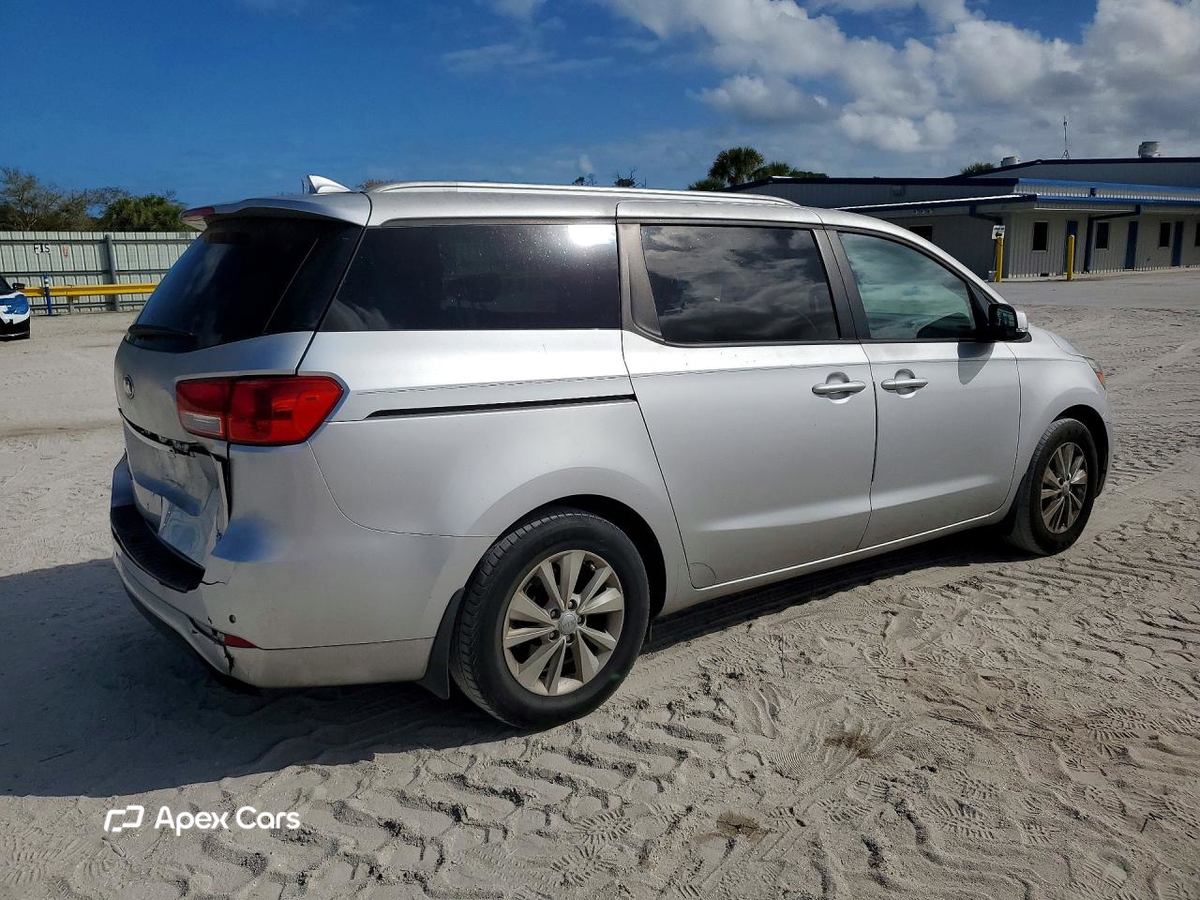 Kia Sedona 2016