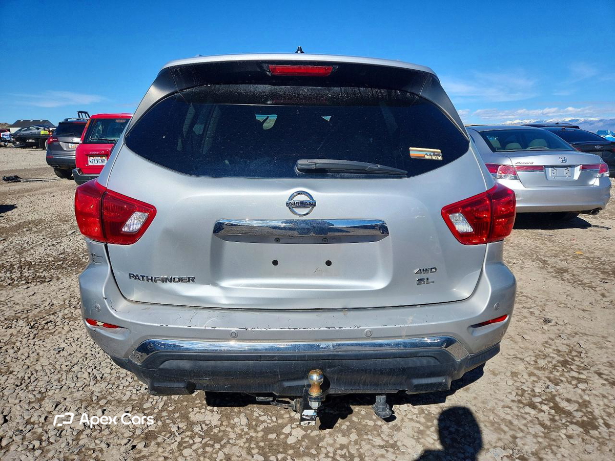 Nissan Pathfinder 2018