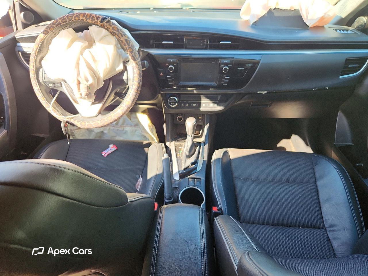 Toyota Corolla 2015