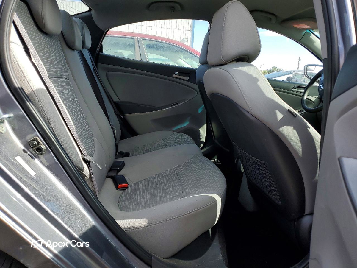 Hyundai Accent 2015