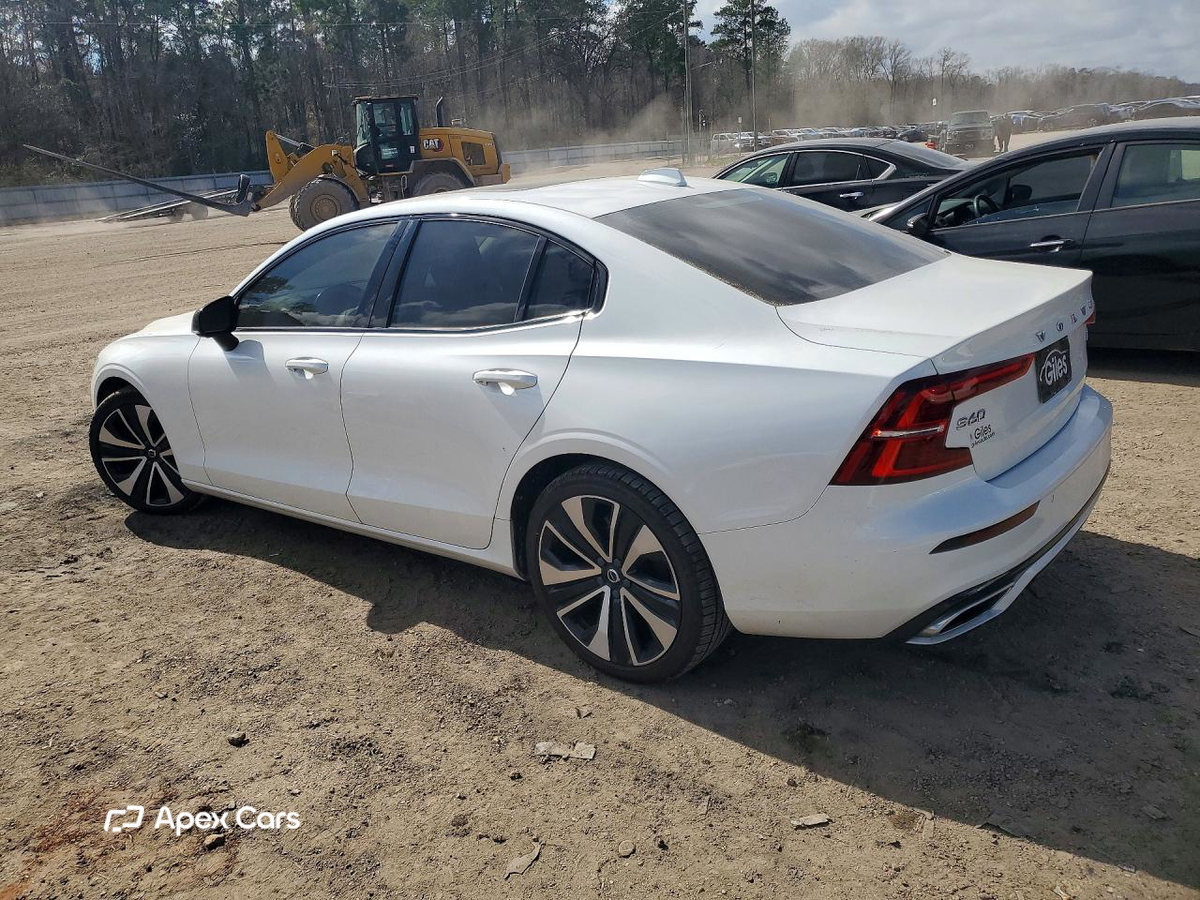 Volvo S60 2022