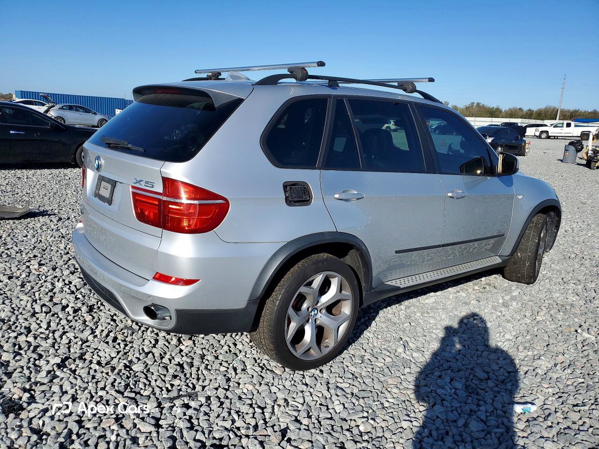 BMW X5 2011