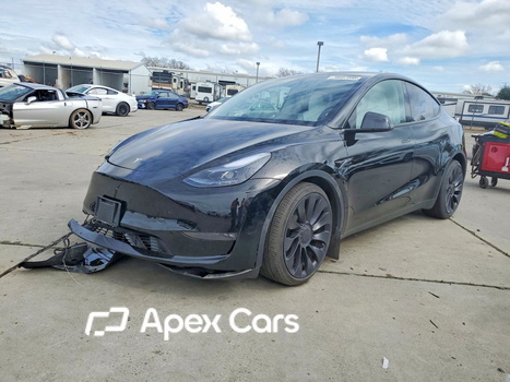Tesla Model Y 2025 - Image 1 of 14