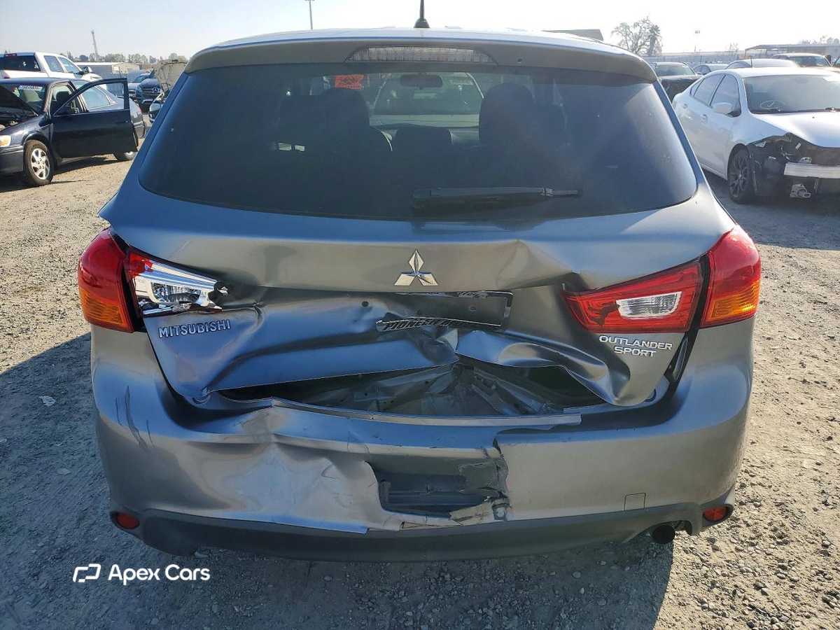 Mitsubishi Outlander 2015