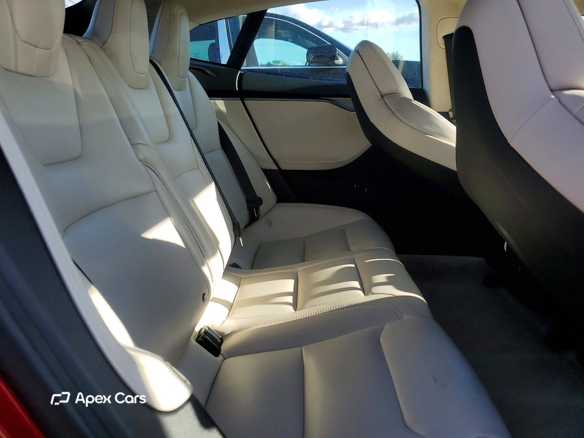 Tesla Model S 2018