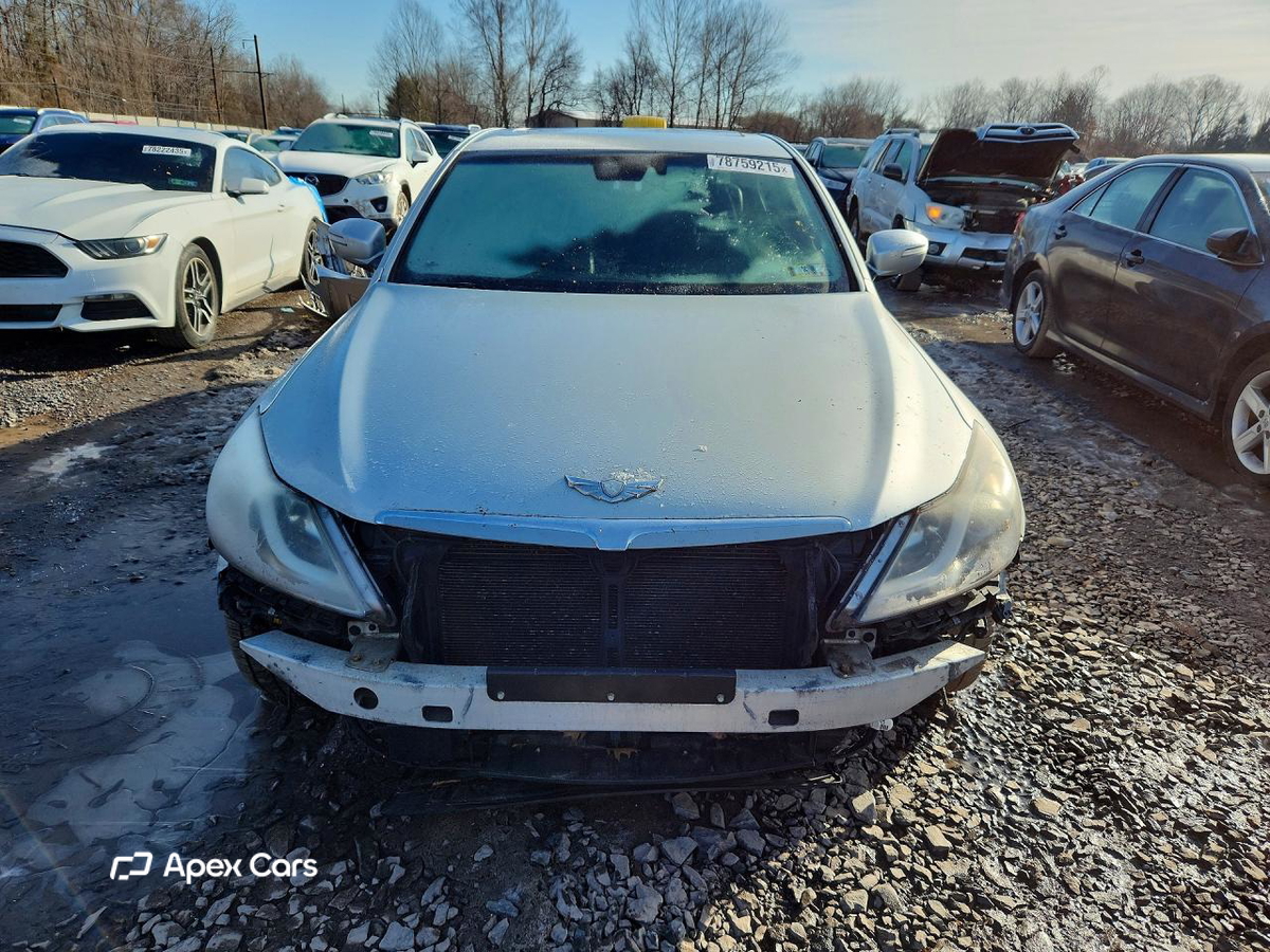 Hyundai Genesis 2012