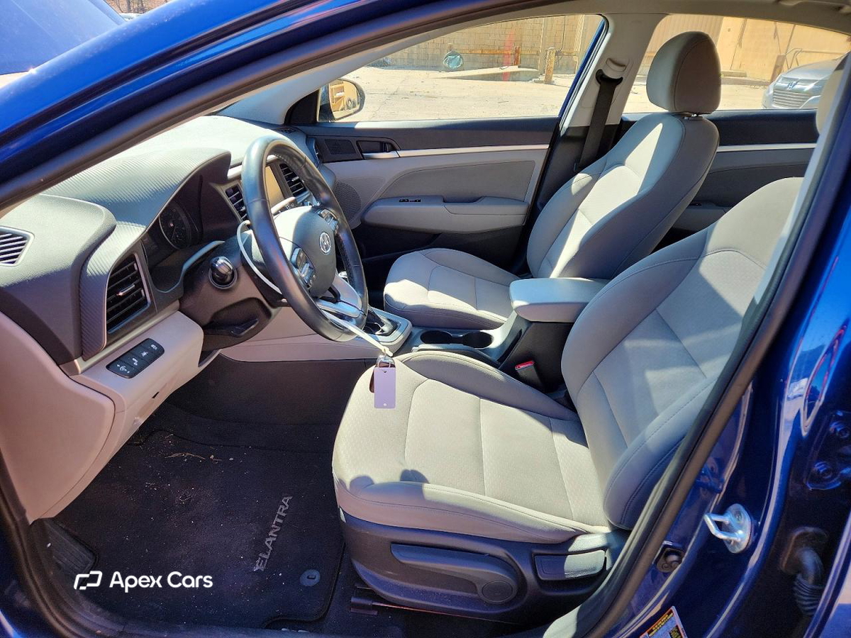 Hyundai Elantra 2020