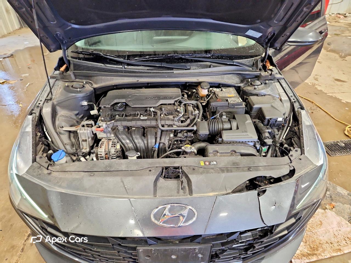 Hyundai Elantra 2021