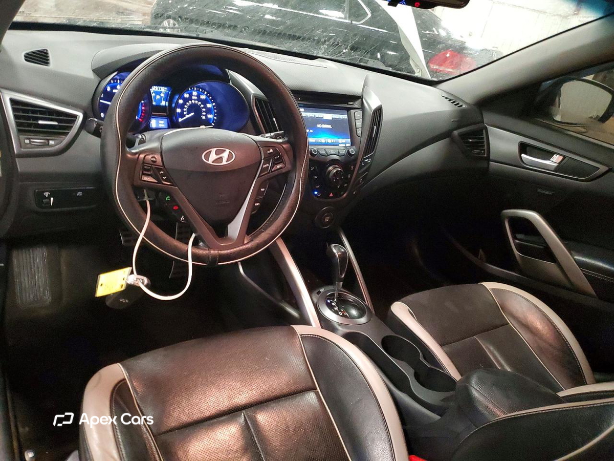 Hyundai Veloster 2013