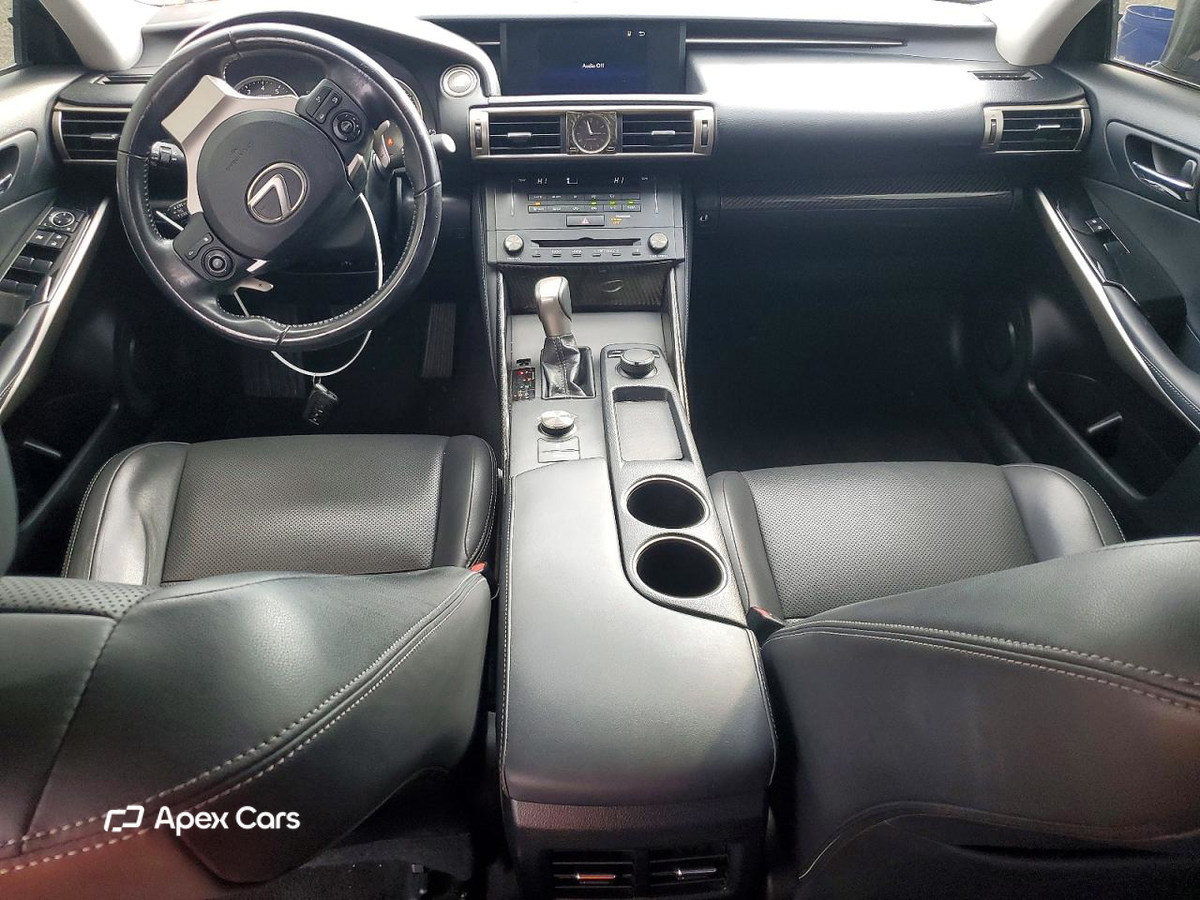 Lexus IS 2016