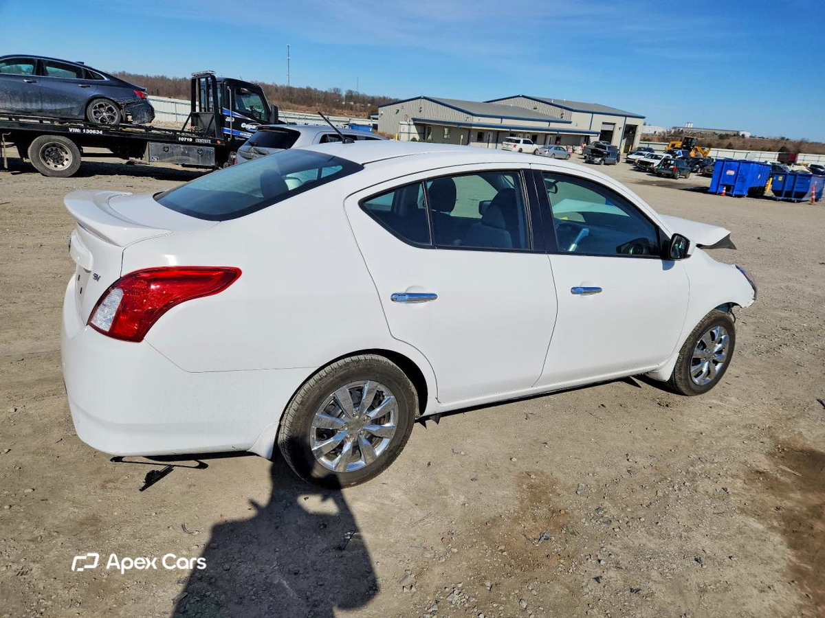 Nissan Versa 2017