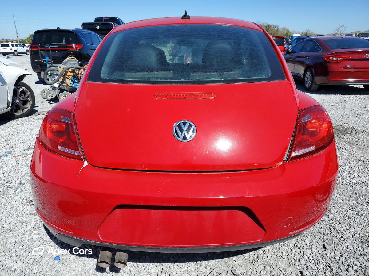 Volkswagen Beetle 2015