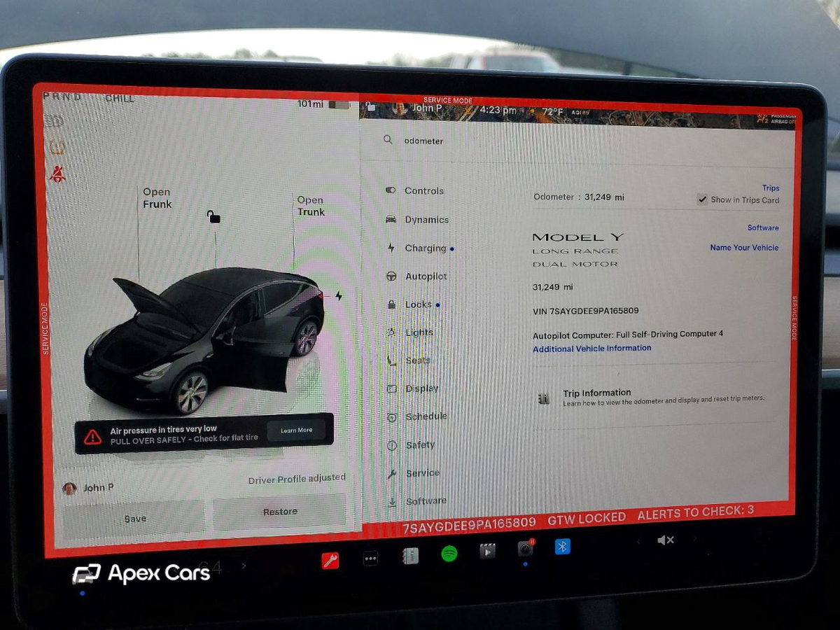 Tesla Model Y 2023