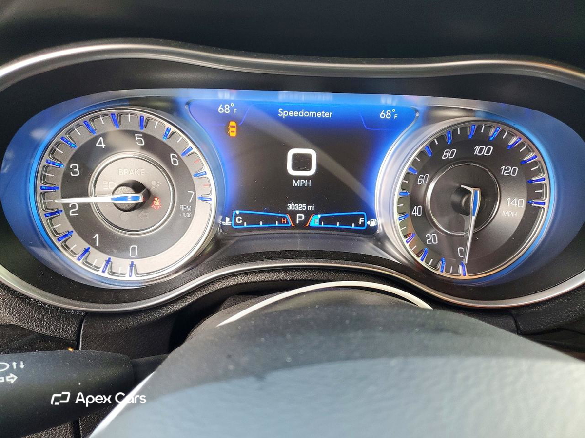 Chrysler 300 2023