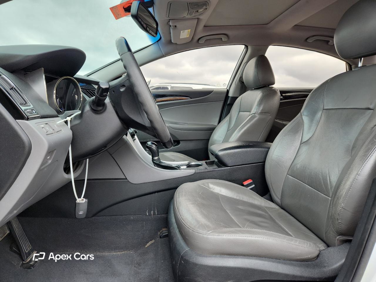 Hyundai Sonata 2013