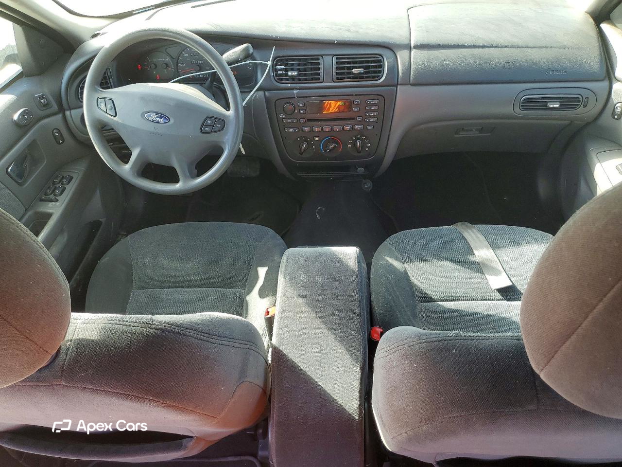 Ford Taurus 2001