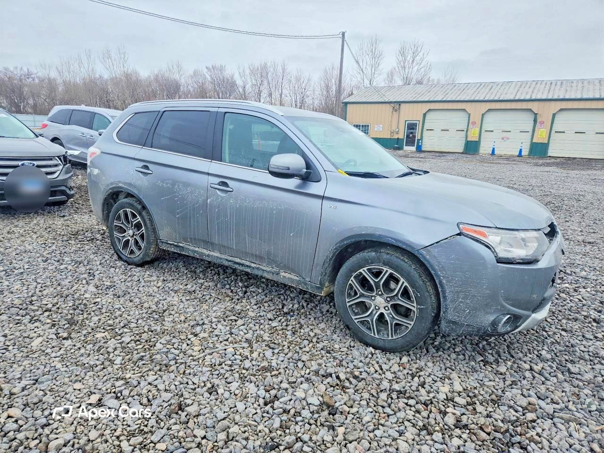 Mitsubishi Outlander 2015