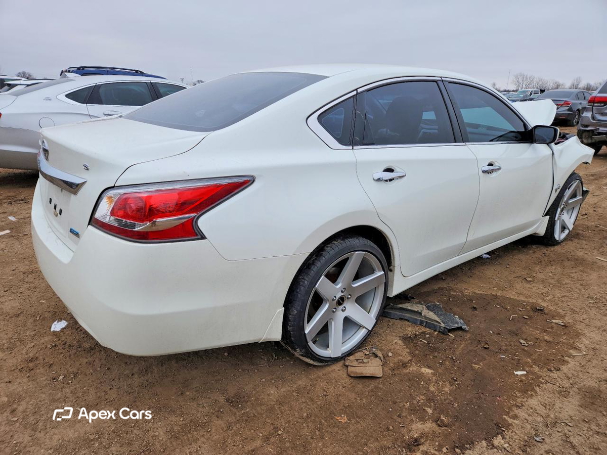 Nissan Altima 2014