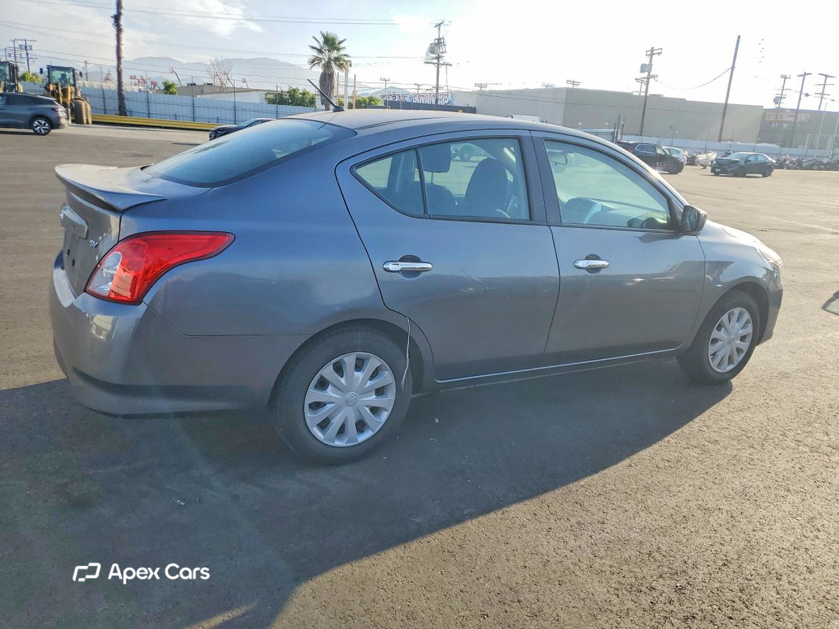 Nissan Versa 2019